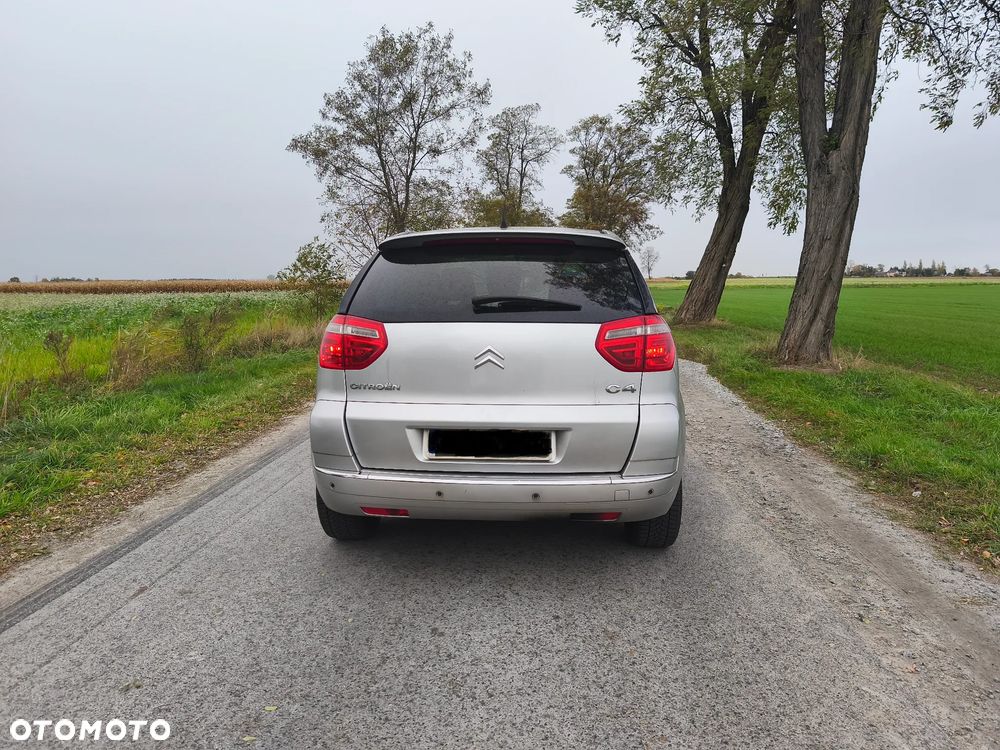 Citroen C4 Picasso 2010 photo 2