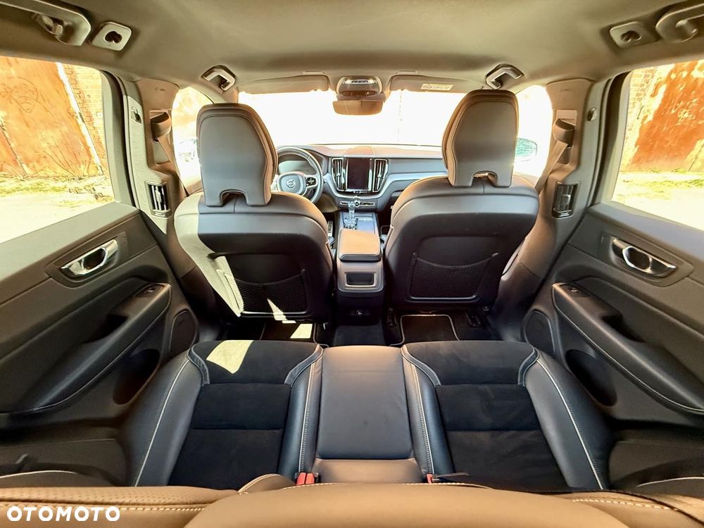 Volvo XC 60 D4 SCR R-Design - 26