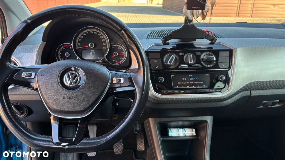 Volkswagen up! 1.0 high Perfectline - 11