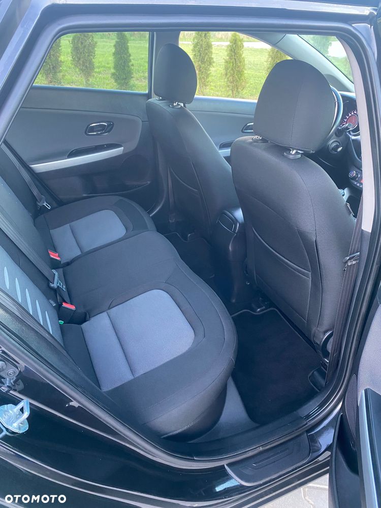 Kia Ceed - 7