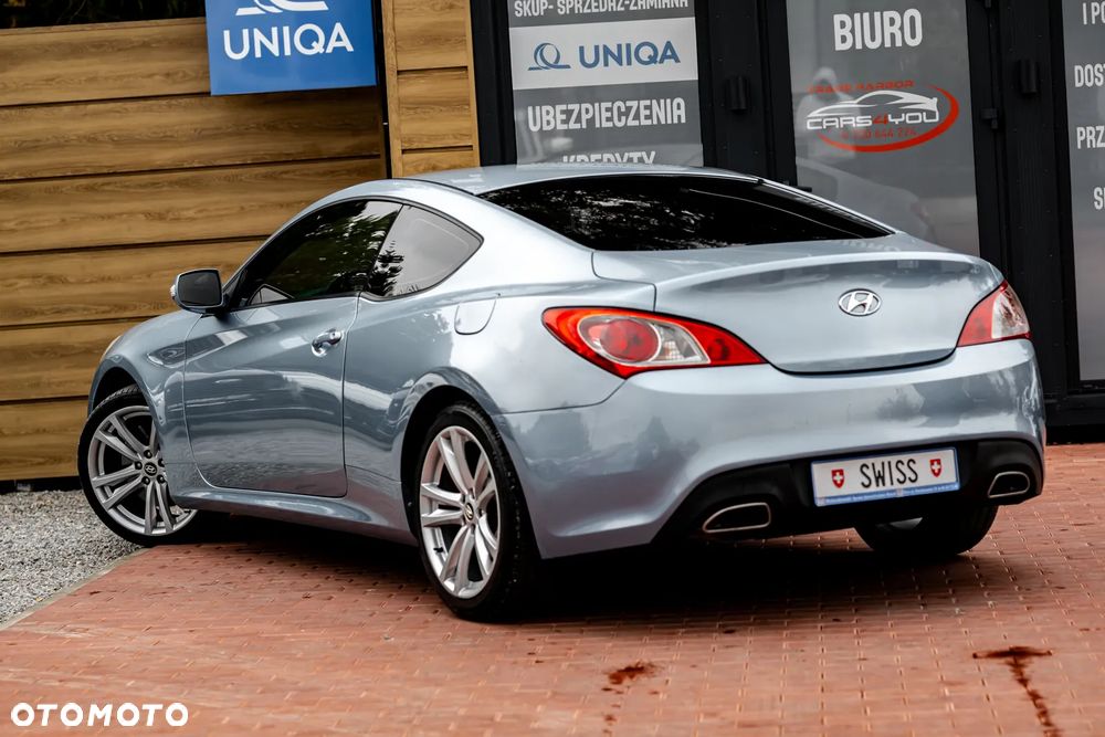 Hyundai Genesis Coupe 2.0 T - 7