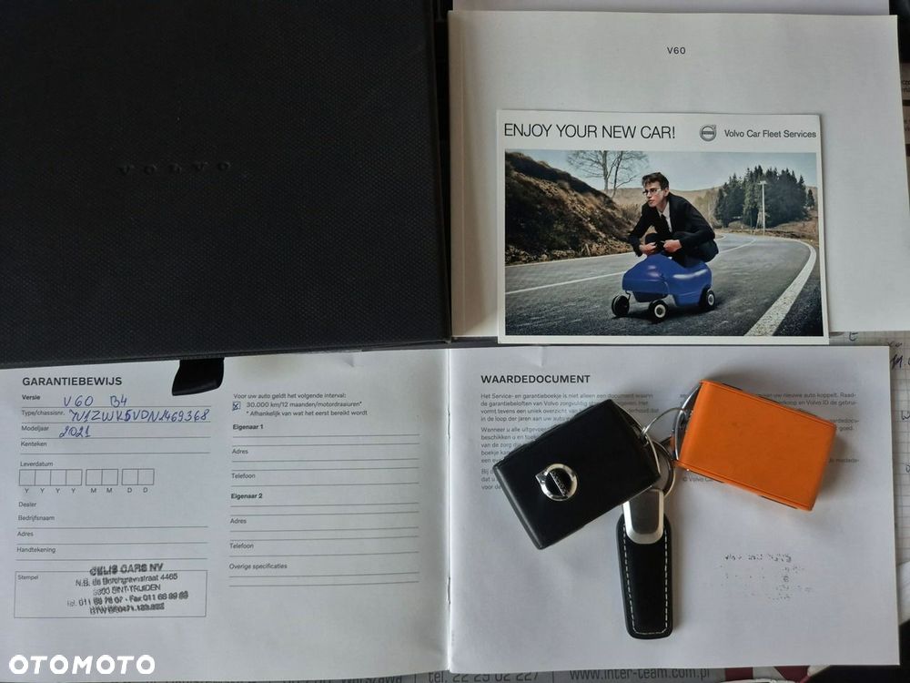 Volvo V60 B4 D Geartronic Momentum Pro - 32