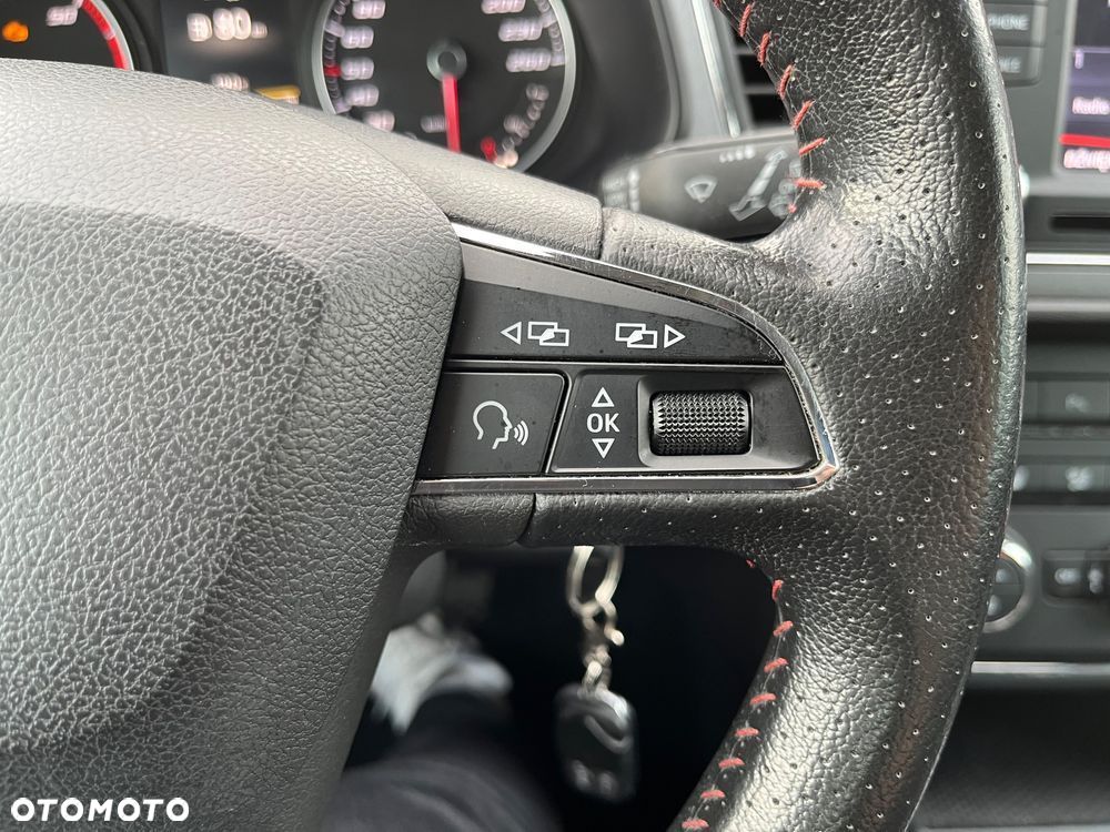 Seat Leon 2.0 TDI FR Black S&S - 25