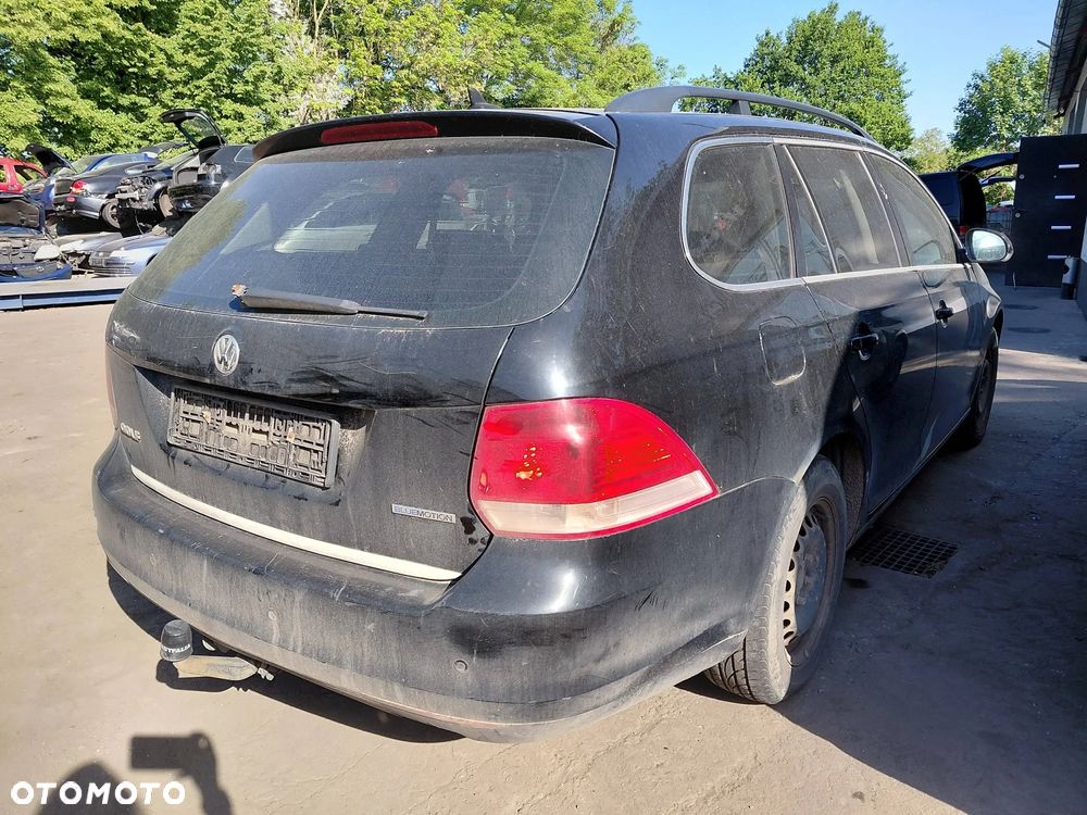 Na części: Volkswagen Golf  Rok 2009 Pojemność 1896 Moc 77 kw Diesel - 7