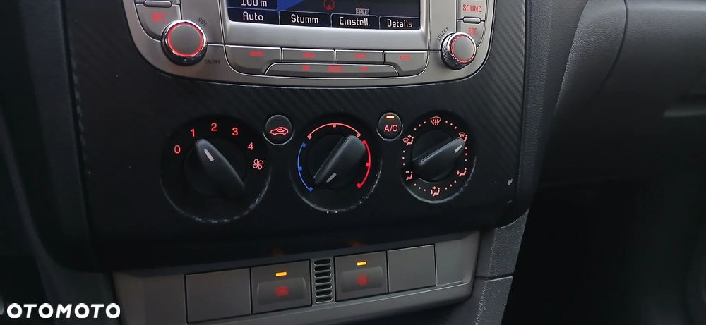 Ford Focus ver-1-6-platinium-x - 26