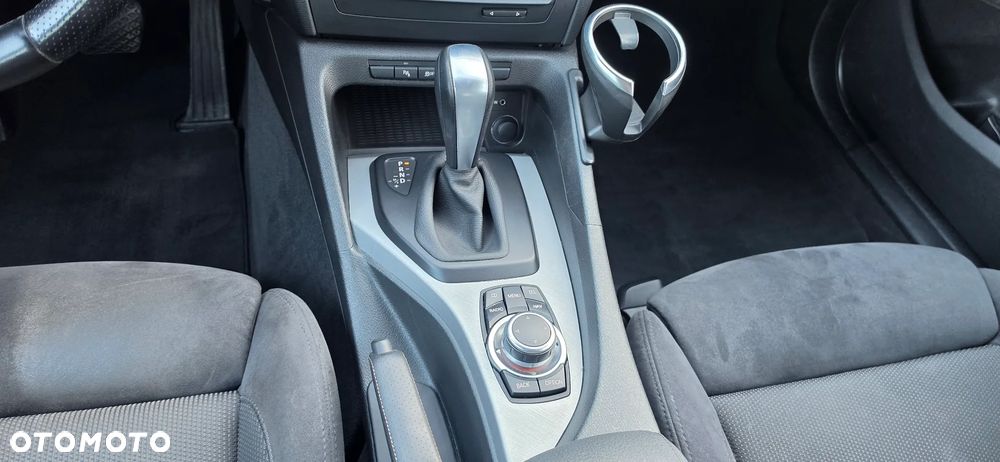 BMW X1 sDrive20d - 29