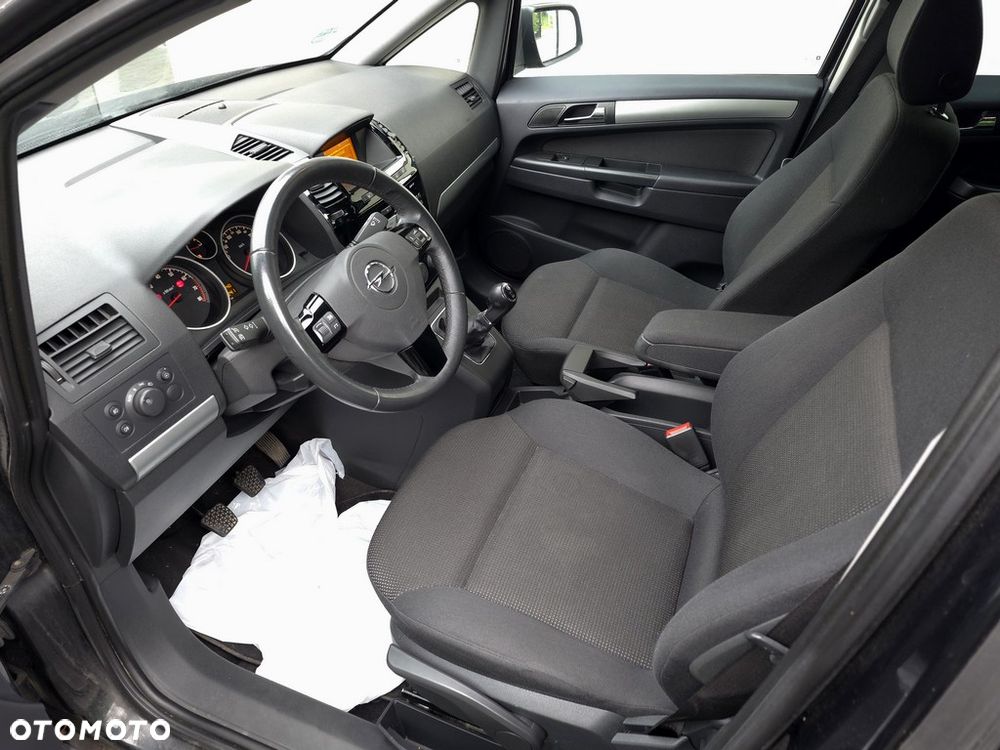 Opel Zafira 1.8 Cosmo - 7