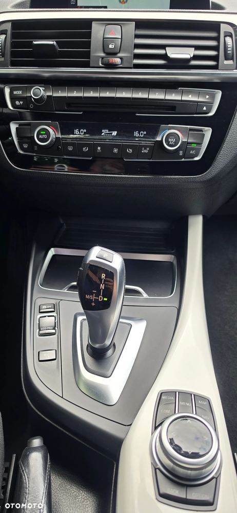 BMW Seria 1 116d - 25