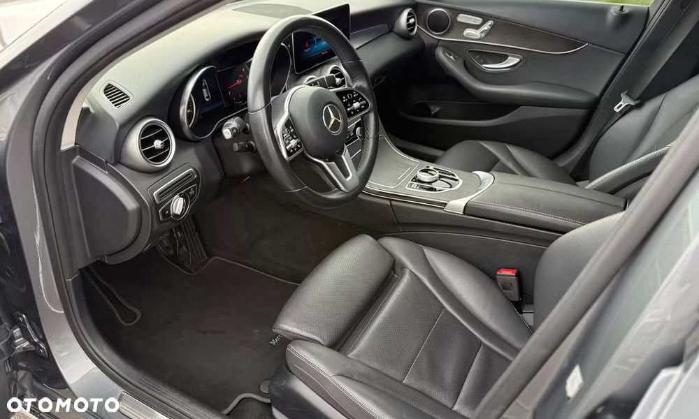 Mercedes-Benz Klasa C 300 9G-TRONIC Edition - 7