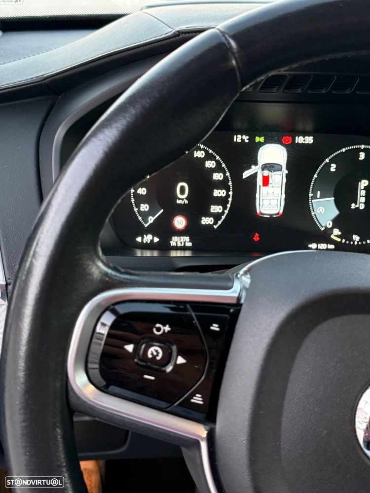 Volvo XC 90 2.0 D5 Inscription AWD - 4