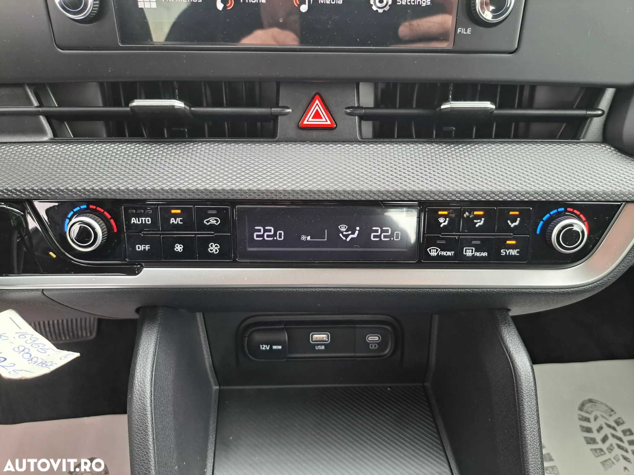 Kia Sportage 1.6 T-GDI MHEV 7DCT HP 4x2 Urban - 9