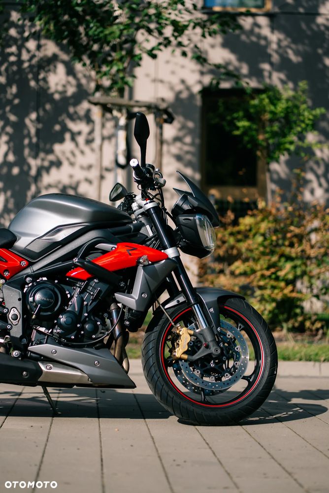 Triumph Street Triple - 6