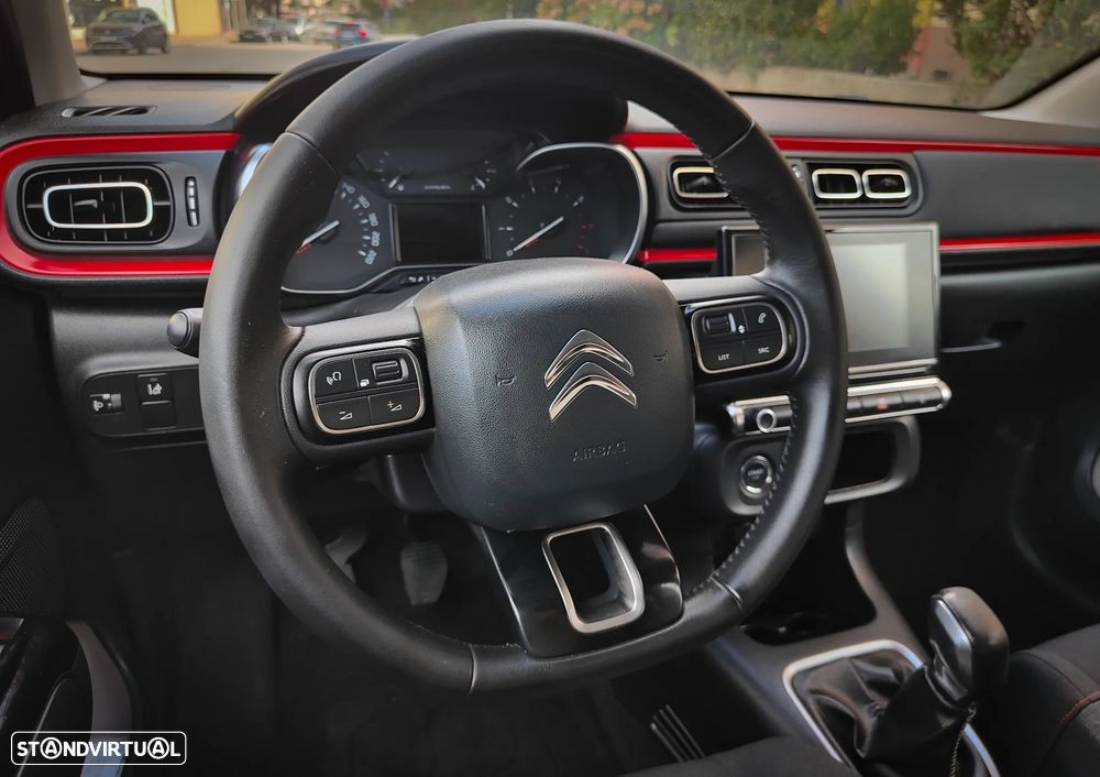 Citroën C3 1.2 PureTech Shine - 37