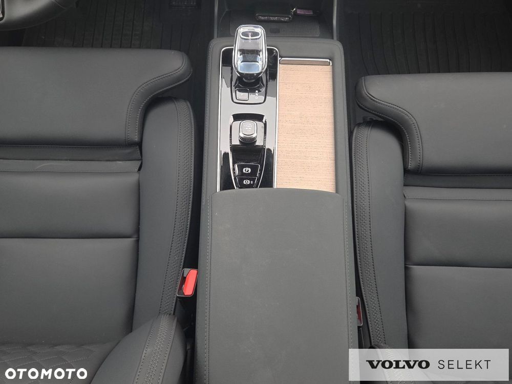 Volvo XC 90 - 26