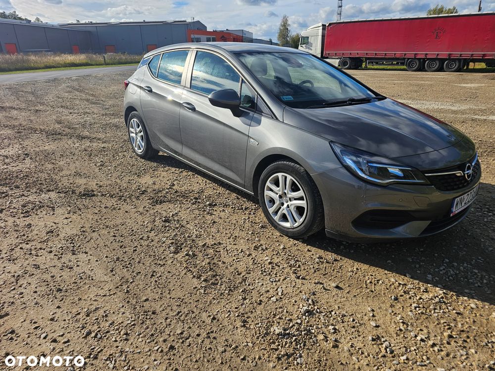 Opel Astra 2020 photo 2