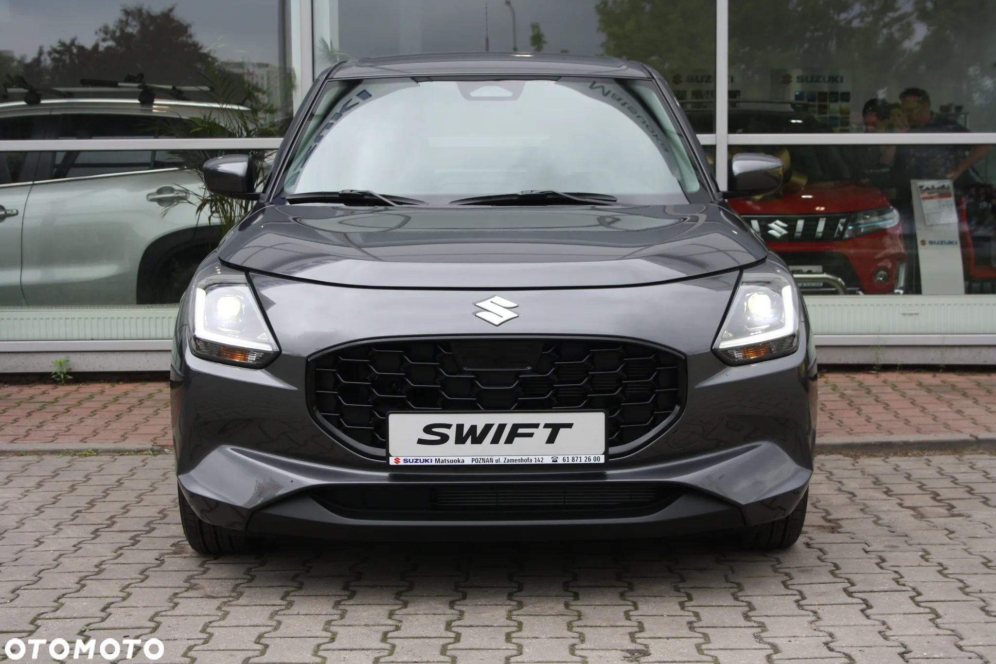 Suzuki Swift 1.2 Dualjet SHVS Premium Plus CVT - 3
