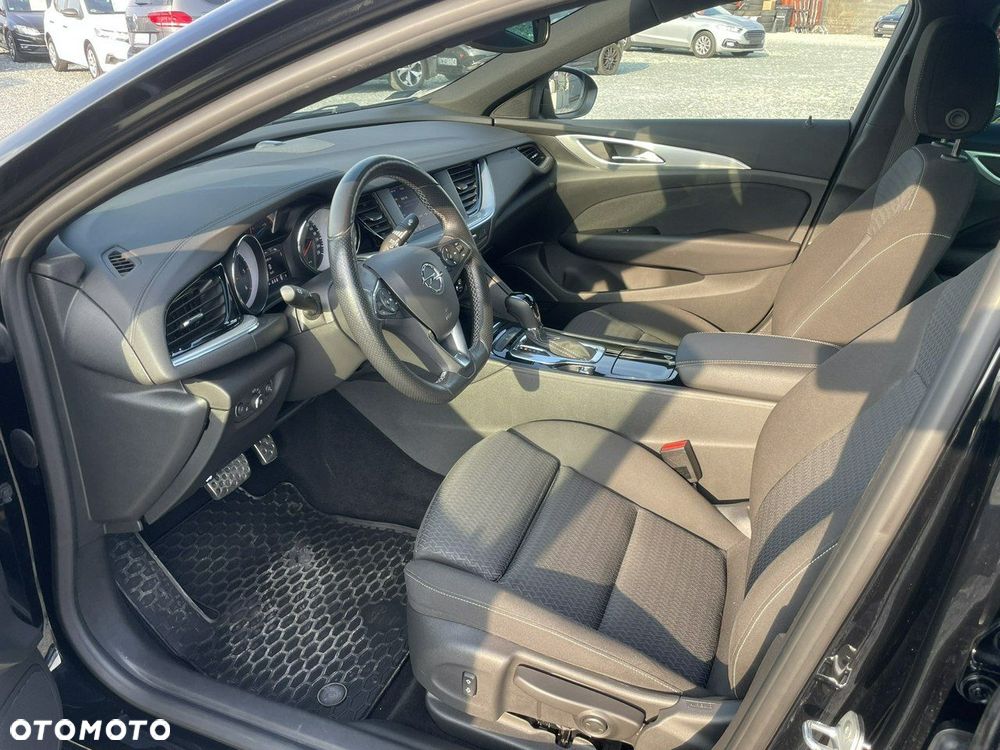 Opel Insignia 2.0 CDTI Business Elegance S&S - 11