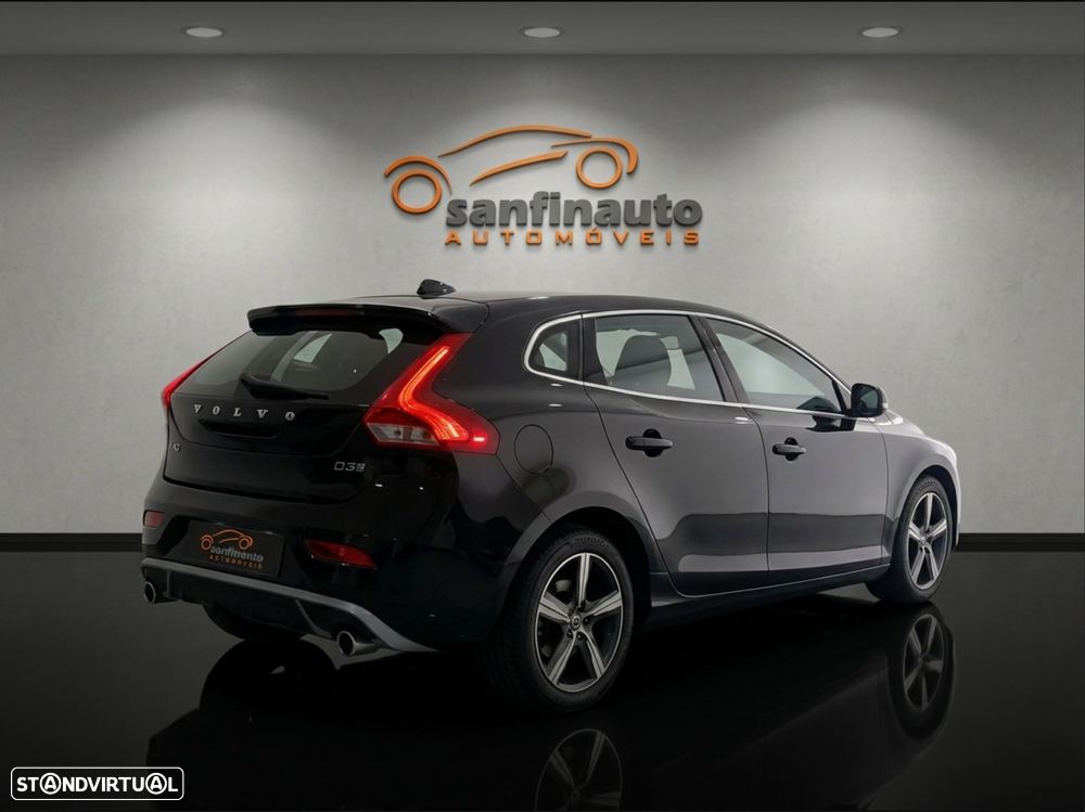 Volvo V40 2.0 D3 R-Design - 12
