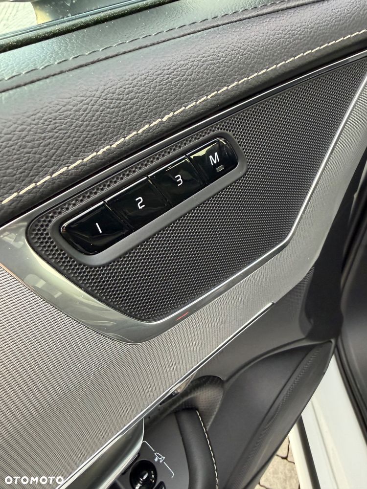 Volvo XC 90 B5 D AWD R-Design - 37