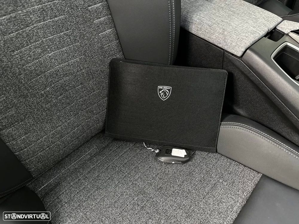 Peugeot 3008 1.2 Hybrid Allure e-DCS6 - 41