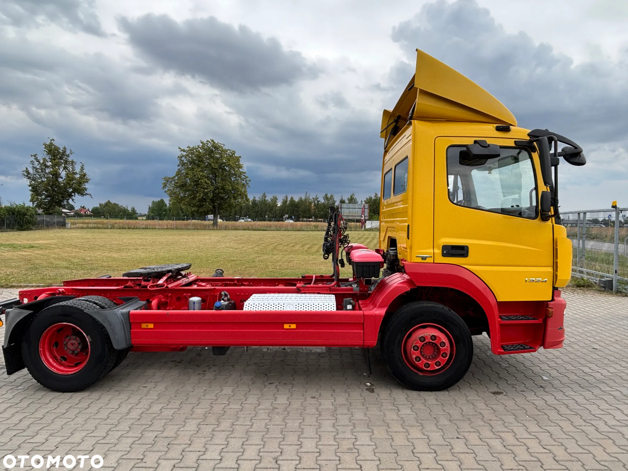 Mercedes-Benz ATEGO 1324 (1224 , 1227 1230) ciągnik siodłowy, rama do zabudowy, pod wywrotka, HDS, beczkowóz , burta , firanka - 6