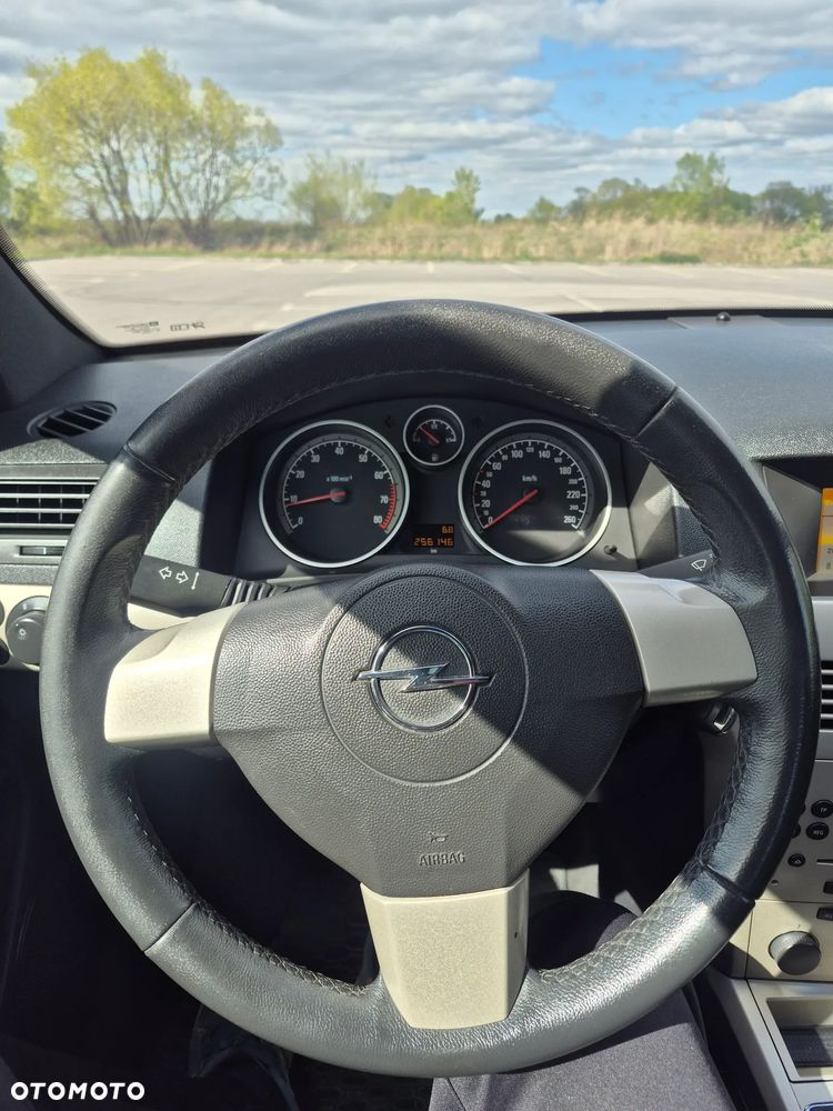 Opel Astra - 9