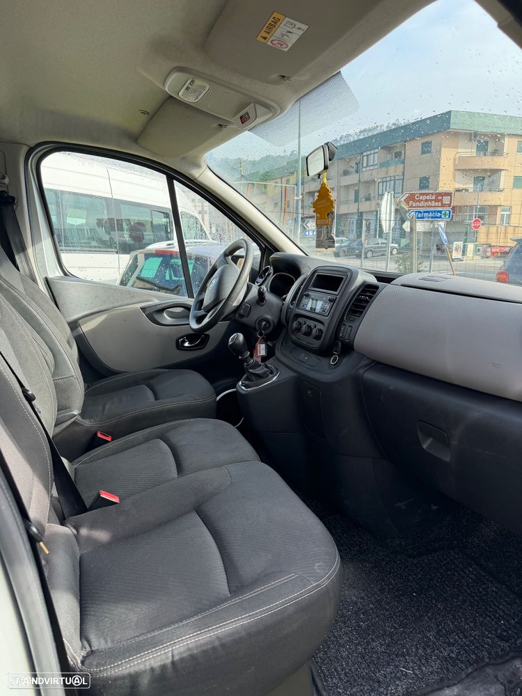 Renault TRAFIC - 4