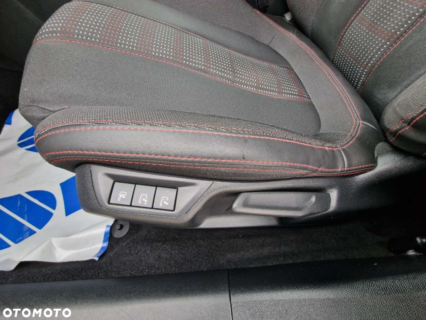 Peugeot 308 - 18