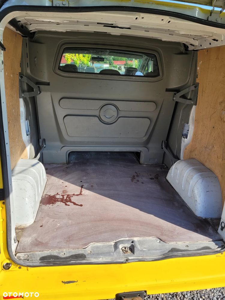 Opel Vivaro - 4