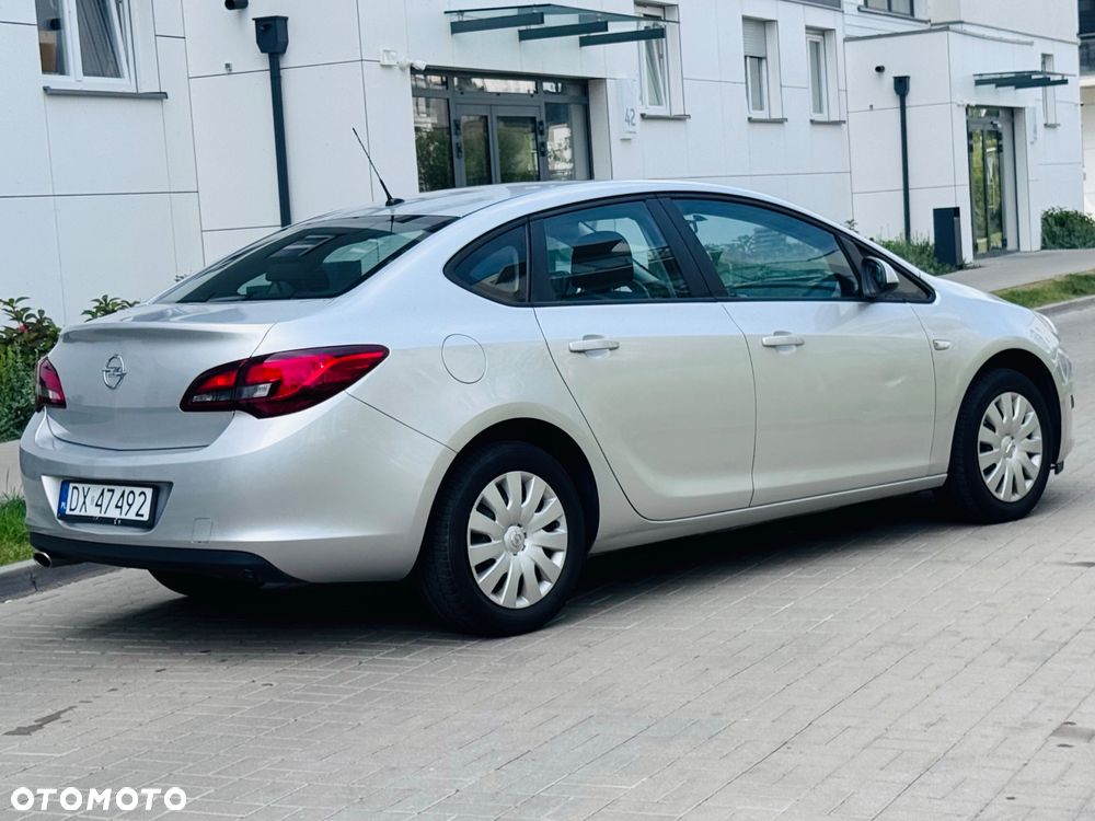 Opel Astra IV 1.4 T Business S&S - 7