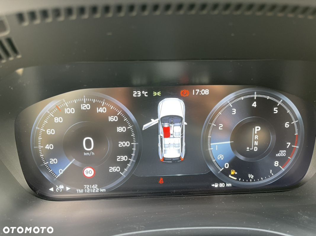 Volvo XC 60 T5 AWD R-Design - 10