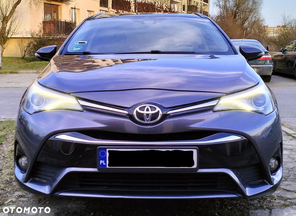 Toyota Avensis 2.0 D-4D Selection - 7
