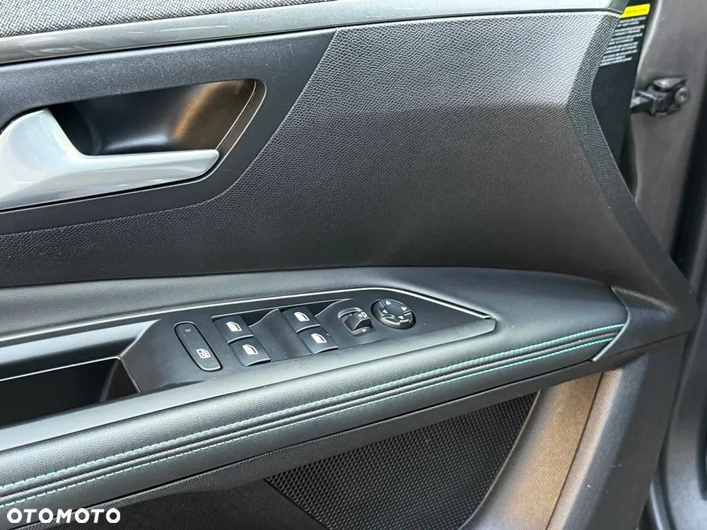 Peugeot 5008 1.5 BlueHDI Allure S&S EAT8 - 31