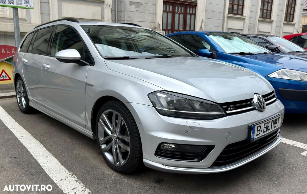 Volkswagen Golf - 1