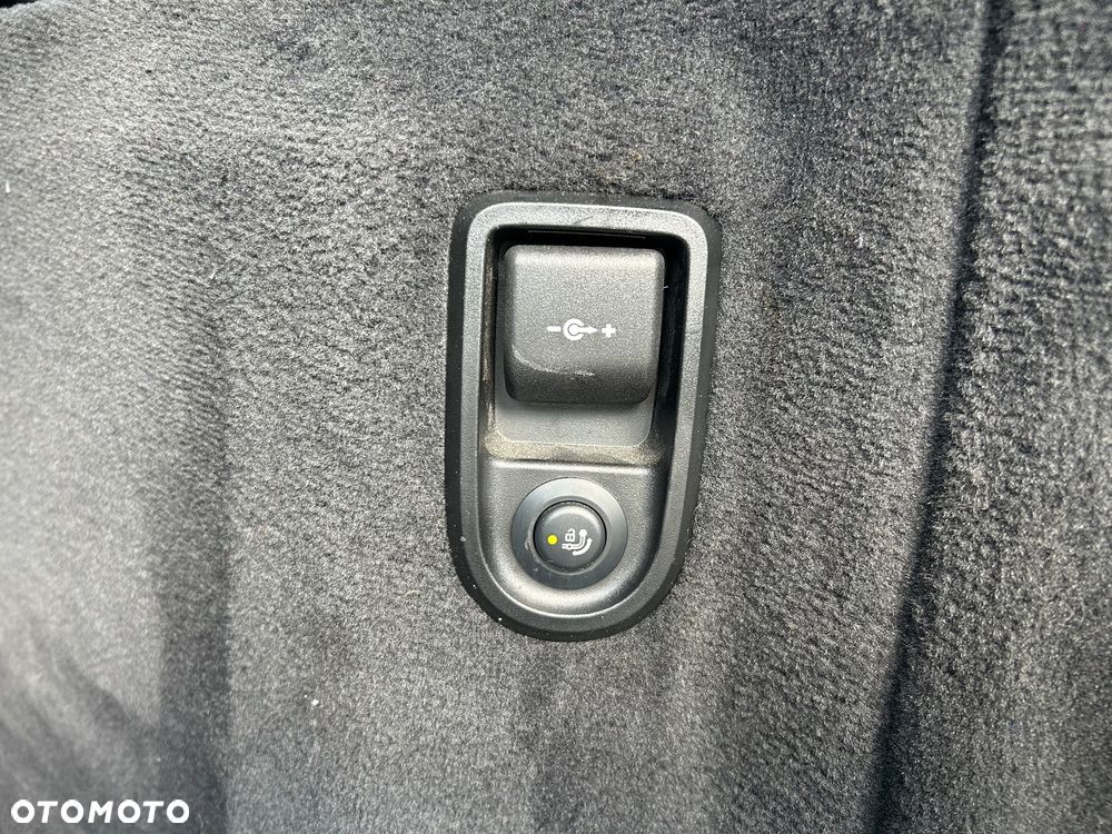 BMW Seria 5 520d Luxury Line - 27