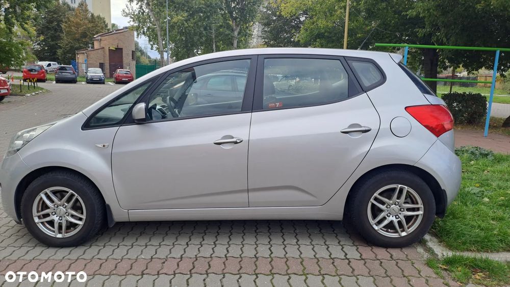 Kia Venga 2012 photo 5