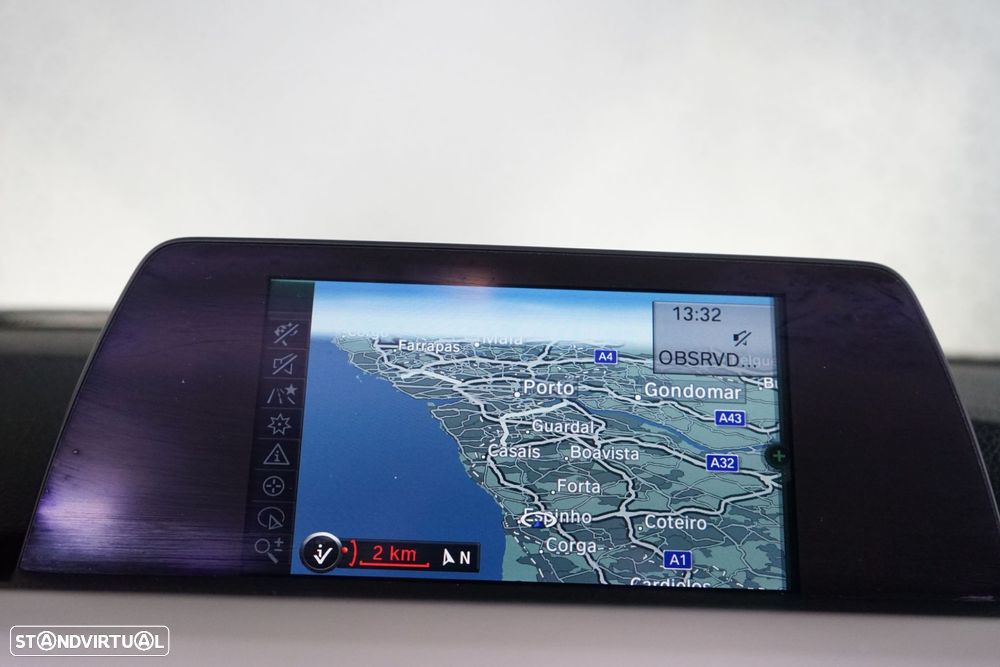 BMW 320 d Touring Auto Exclusive - 34