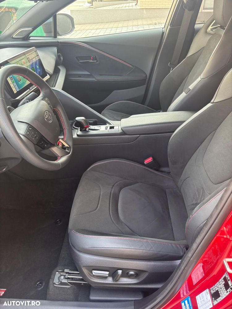 Toyota C-HR 2.0 Hybrid AWD GR SPORT Premiere - 8