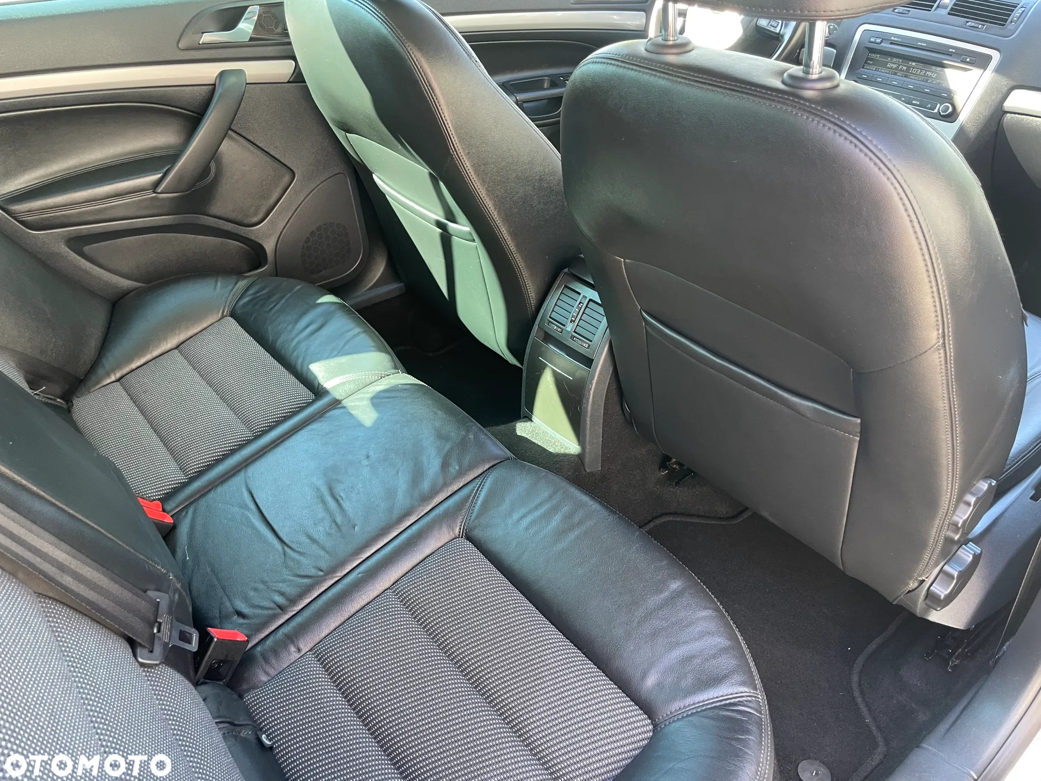 Skoda Octavia 1.8 TSI DSG Elegance - 19