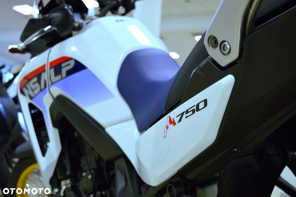 Honda XL - 5