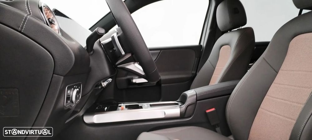 Mercedes-Benz EQB 250+ Edition - 23