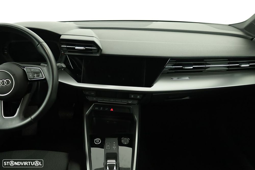 Audi A3 Sportback 45 TFSIe S line - 9