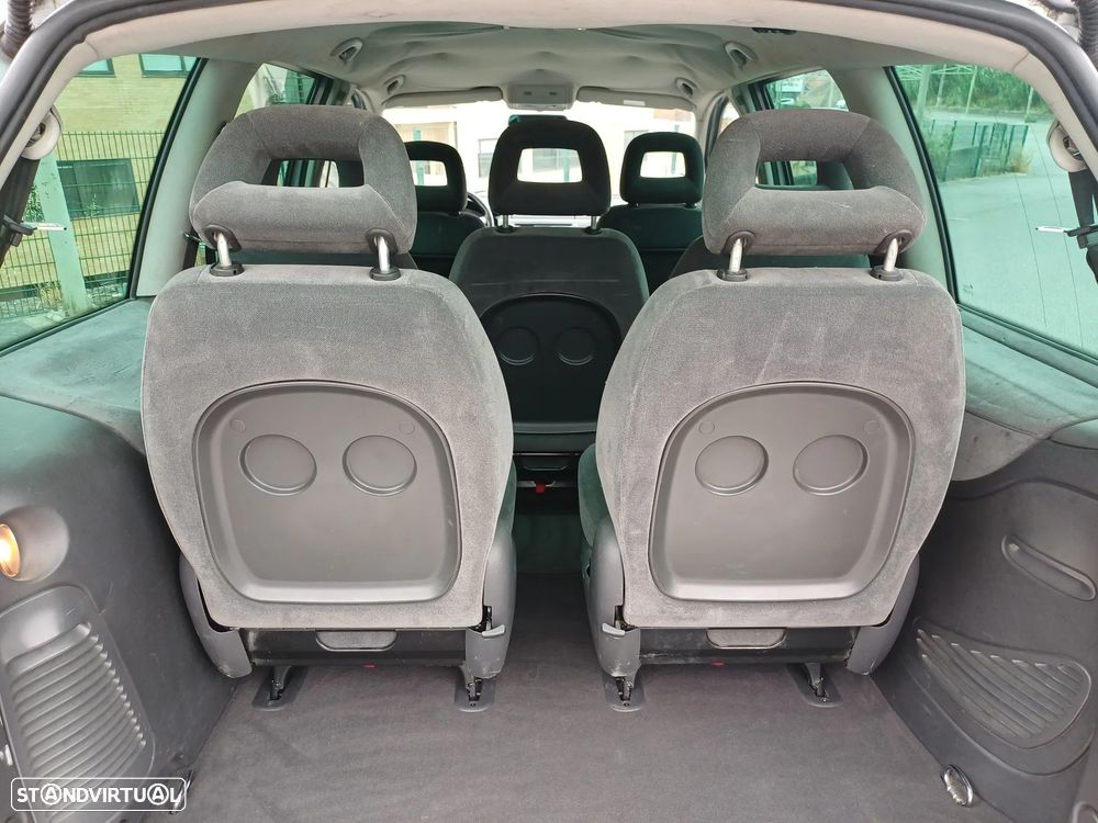 Ford Galaxy TDI Ghia - 36