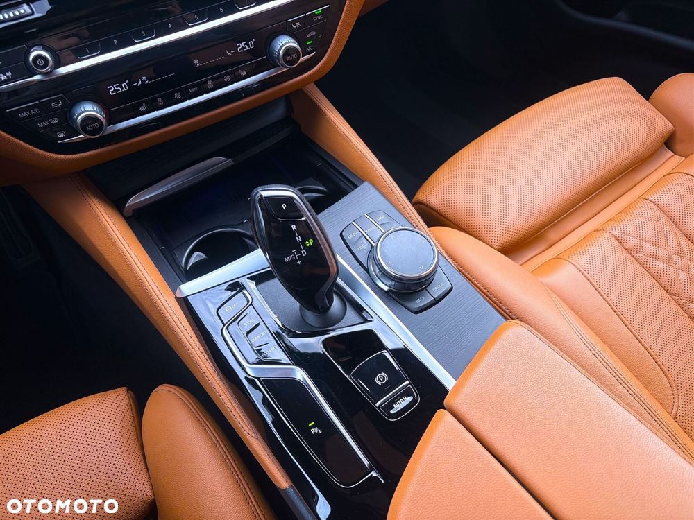 BMW Seria 5 - 23
