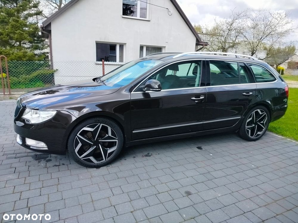 Skoda Superb 1.6 TDI GreenLine - 16