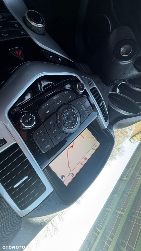 Chevrolet Cruze 1.7 LT - 16