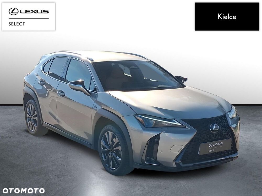 Lexus UX 300h F Sport Design - 8
