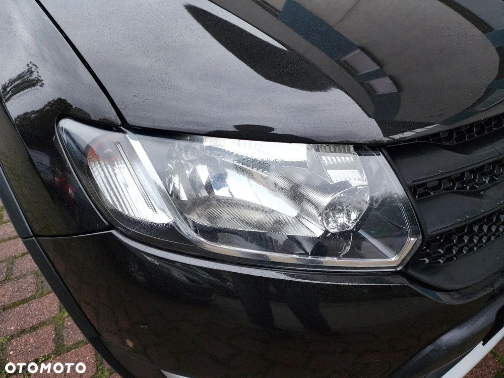 Dacia Sandero TCe 90 Celebration - 14