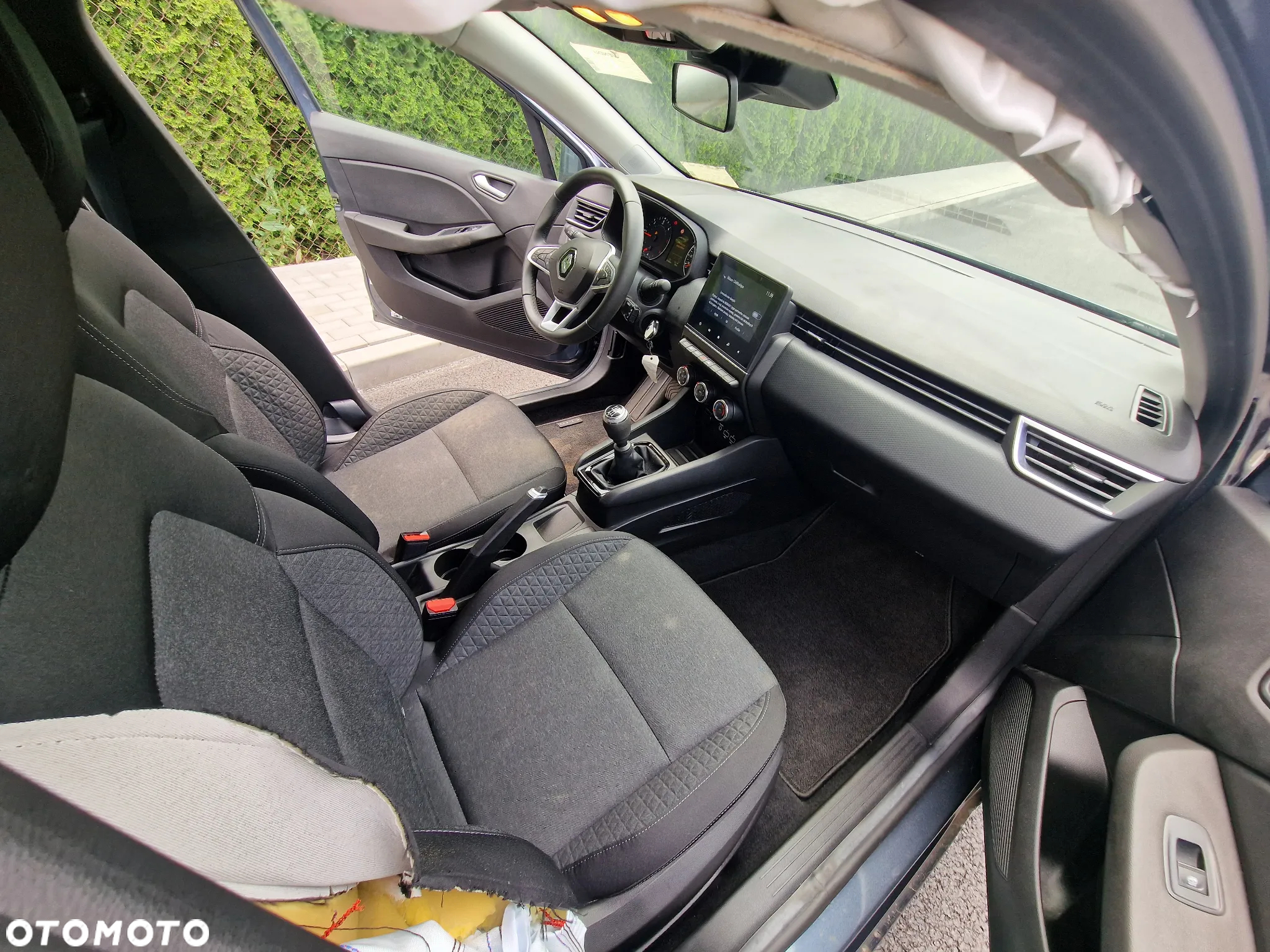 Renault Clio BLUE dCi 100 EVOLUTION - 13