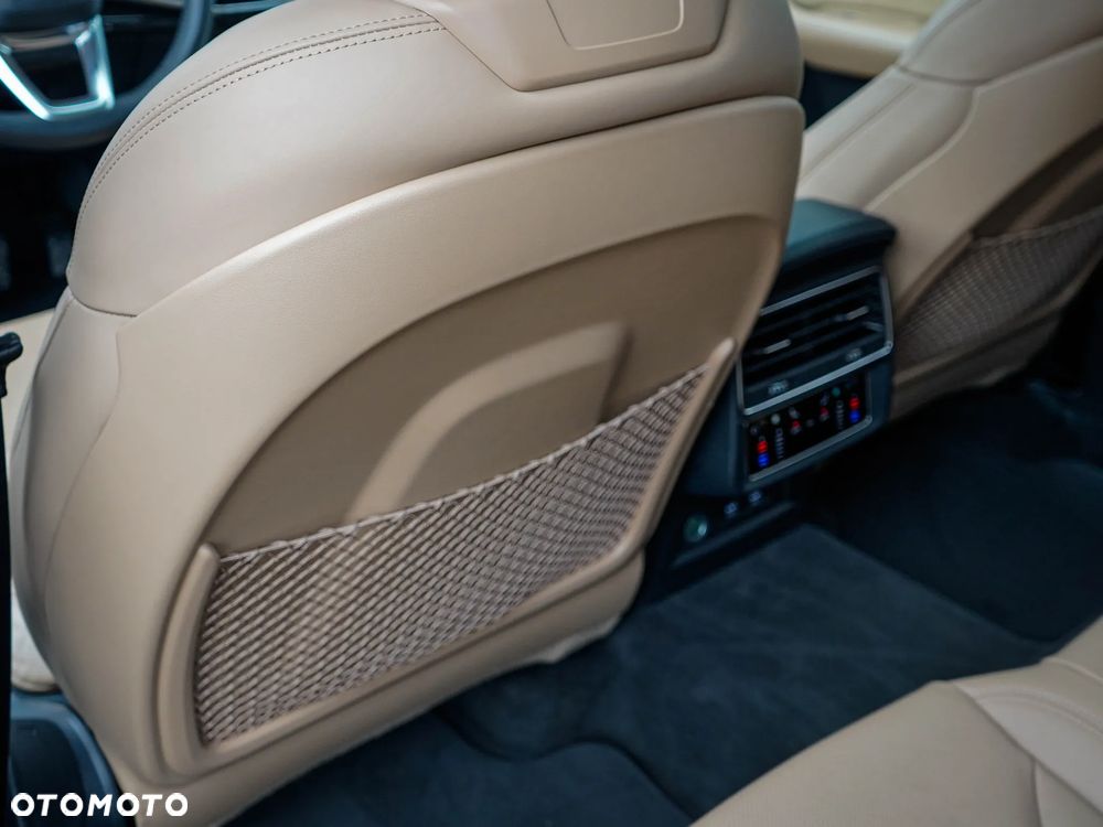 Audi Q8 - 35